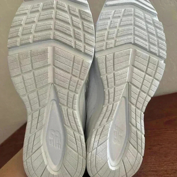 Size 11.5 - New Balance 608v5 White - Picture 10 of 10